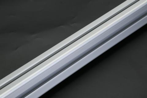 自動點膠機(jī)鋁框型材